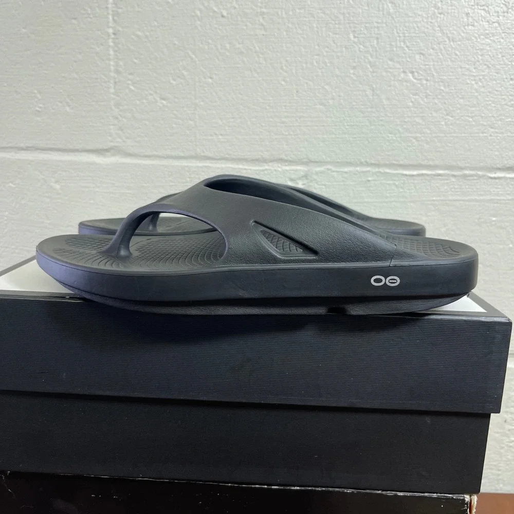 OOFOS OOriginal Recovery Sandals Black Thong Flip Flops Sandals Men's 14 US